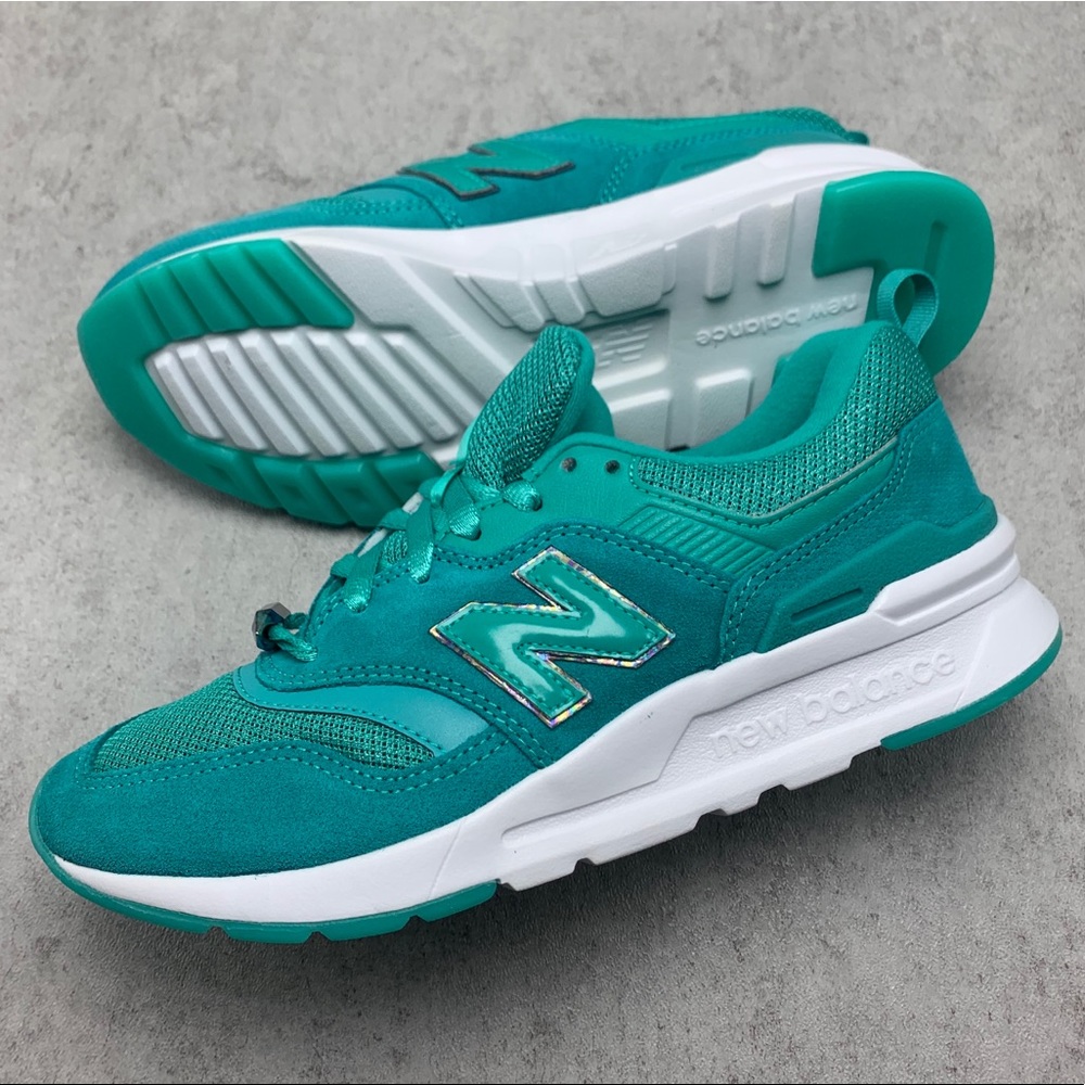 New Women’s New Balance 997H Mystic Crystal